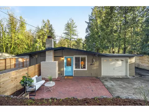 3851 SW Cullen Blvd, Portland, OR 97221