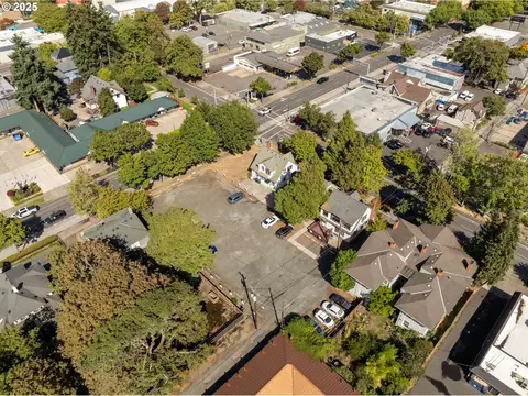 6 Th St, Eugene, OR 97401