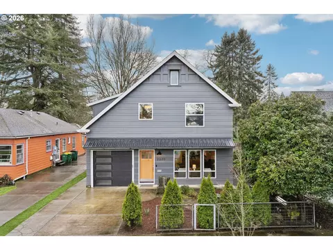 2220 17th Ave, Forest Grove, OR 97116