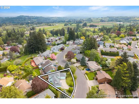 View/Area - 4057 NE 5th Dr, Gresham, OR 97030 photo 6 of 9