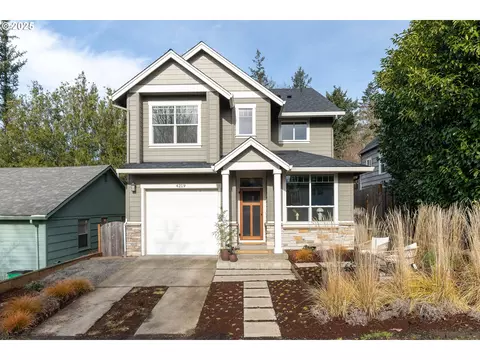 4219 SW Collins St, Portland, OR 97219