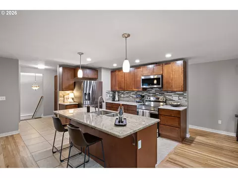 Kitchen - 1624 Walnut St, Eugene, OR 97403 photo 3 of 5