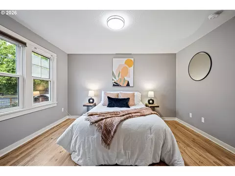 Bedroom - 1624 Walnut St, Eugene, OR 97403 photo 2 of 7