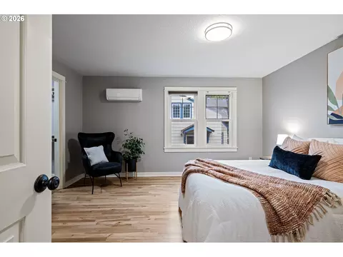 Bedroom - 1624 Walnut St, Eugene, OR 97403 photo 1 of 7