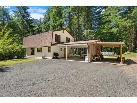 10024 Hubbard Creek Rd, Umpqua, OR 97486
