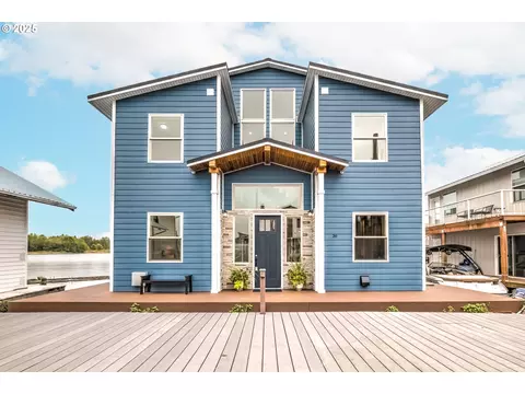 18989 NE Marine Dr #36, Portland, OR 97230