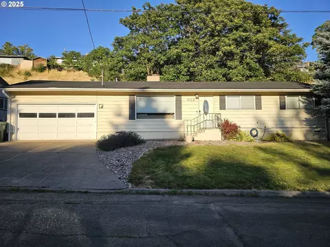 902 NW 6th St, Pendleton, OR 97801 photo 1