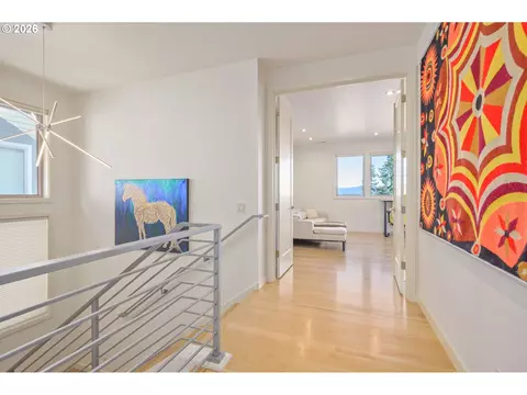 Entry Way - 2490 Panorama Dr, Eugene, OR 97405 photo 1 of 2