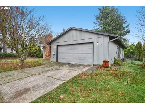 744 SE Robin Way, Gresham, OR 97080