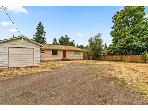 Exterior - 3003 River Rd, Eugene, OR 97404 photo 2 of 8