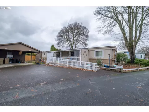 2796 S Main Rd, Lebanon, OR 97355