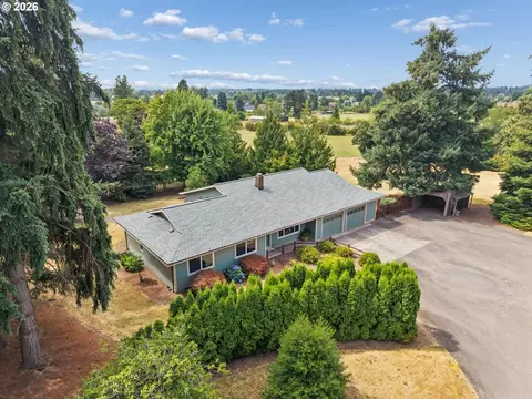 1175 Oak St, Silverton, OR 97381