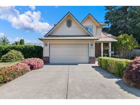 1510 Bohemia Pl, Cottage Grove, OR 97424