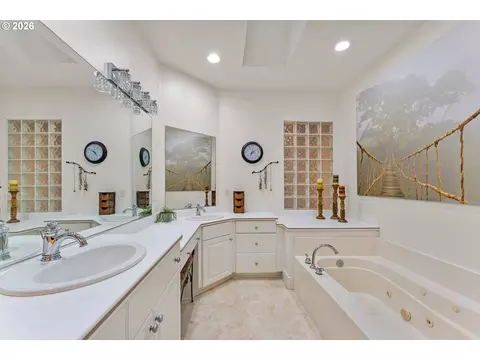 1444 SE Larch Way, Gresham, OR 97080 photo 18