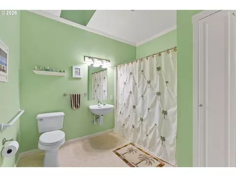 1444 SE Larch Way, Gresham, OR 97080 photo 12
