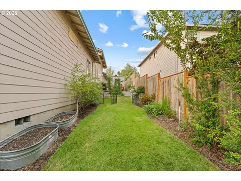 1444 SE Larch Way, Gresham, OR 97080 photo 29