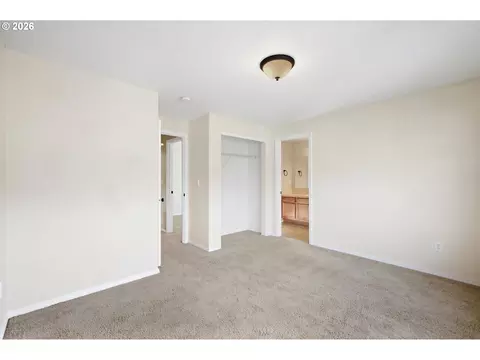 Bedroom - 5773 Mt Vernon Rd, Springfield, OR 97478 photo 9 of 9