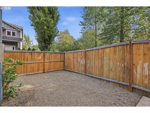 Exterior - 5773 Mt Vernon Rd, Springfield, OR 97478 photo 5 of 10