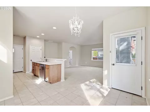 Entry Way - 5773 Mt Vernon Rd, Springfield, OR 97478 photo 1 of 1
