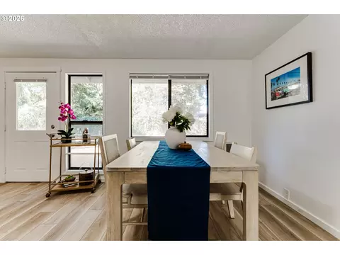 Dining - 2456 Carbona St, Eugene, OR 97404 photo 2 of 4