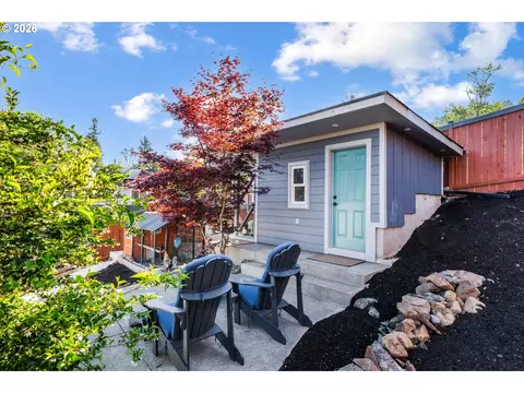 Exterior - 2742 Blue Spruce Dr, Eugene, OR 97405 photo 9 of 9