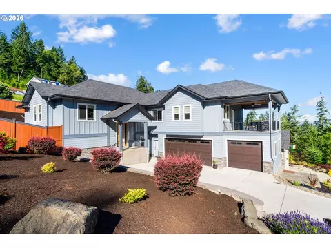 Exterior - 2742 Blue Spruce Dr, Eugene, OR 97405 photo 2 of 9