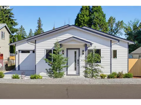 Exterior - 2116 E 39th St, Vancouver, WA 98663 photo 2 of 6