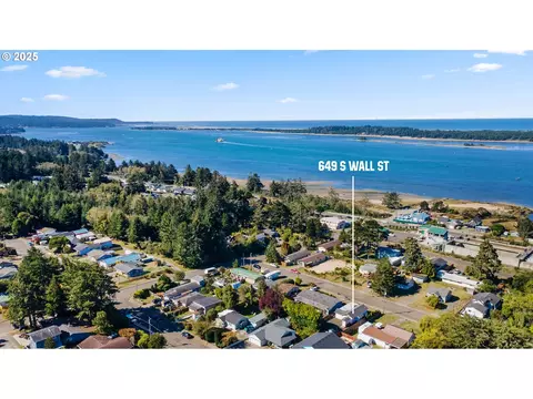 649 S Wall St, Coos Bay, OR 97420