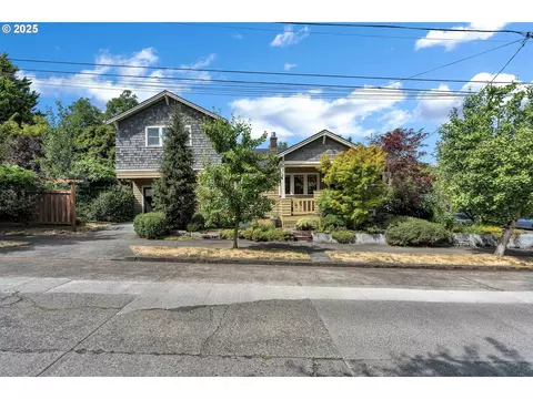 1735 SE Lambert St, Portland, OR 97202