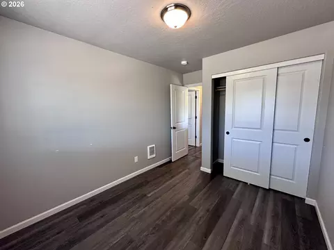Bedroom - 243 Lacasa St, Eugene, OR 97402 photo 8 of 9