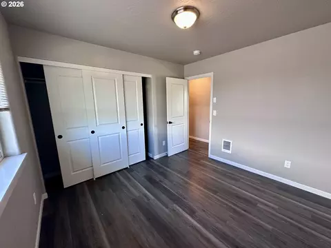 Bedroom - 243 Lacasa St, Eugene, OR 97402 photo 4 of 9