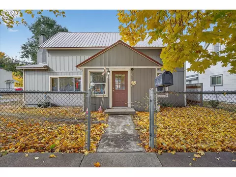 2615 1st St, Baker City, OR 97814