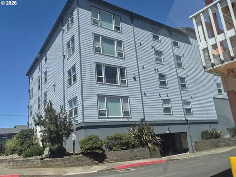 300 N Pacific St #45, Rockaway Beach, OR 97136