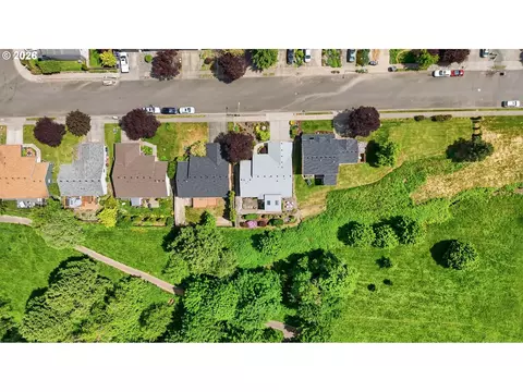 View/Area - 3003 NW Julia St, Camas, WA 98607 photo 3 of 11