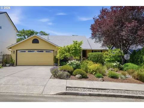 Exterior - 3003 NW Julia St, Camas, WA 98607 photo 6 of 8