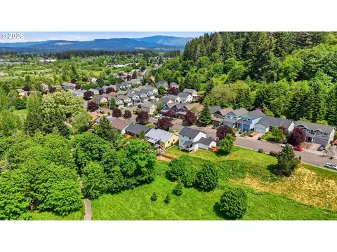 View/Area - 3003 NW Julia St, Camas, WA 98607 photo 7 of 11