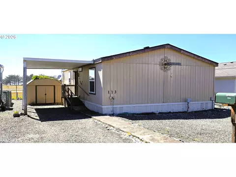 94120 Strahan St #113, Gold Beach, OR 97444