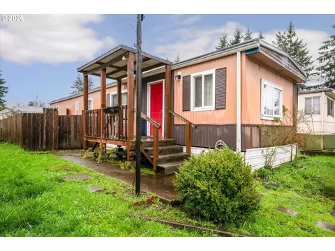 2145 31st St #48, Springfield, OR 97477