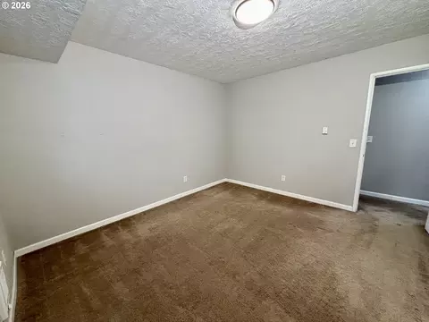 Bedroom - 2058 NE Hogan Dr, Gresham, OR 97030 photo 2 of 6