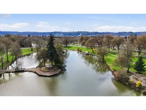 View/Area - 463 26th Ave, Longview, WA 98632 photo 2 of 2