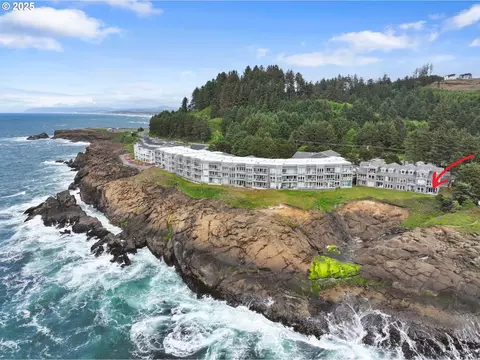 1113 N Highway 101 #1, Depoe Bay, OR 97341
