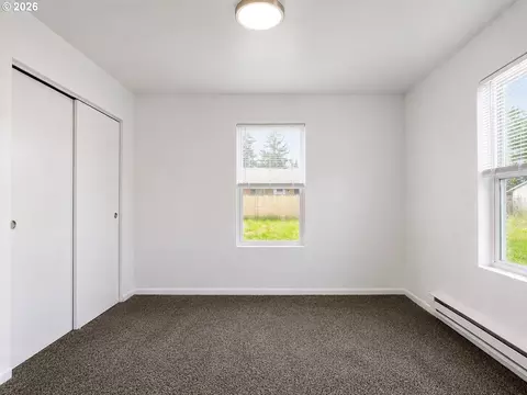 Bedroom - 263 28th Ave, Longview, WA 98632 photo 2 of 8