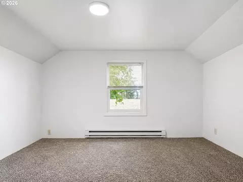 Bedroom - 263 28th Ave, Longview, WA 98632 photo 8 of 8