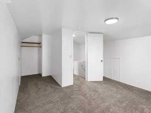 Bedroom - 263 28th Ave, Longview, WA 98632 photo 7 of 8