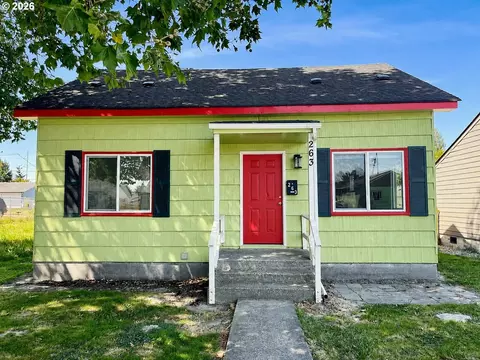 Exterior - 263 28th Ave, Longview, WA 98632 photo 2 of 4