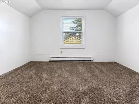 Bedroom - 263 28th Ave, Longview, WA 98632 photo 5 of 8