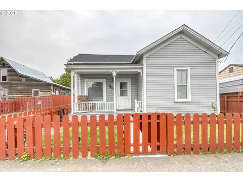 Exterior - 1806 SE Byers Pl, Pendleton, OR 97801 photo 1 of 13