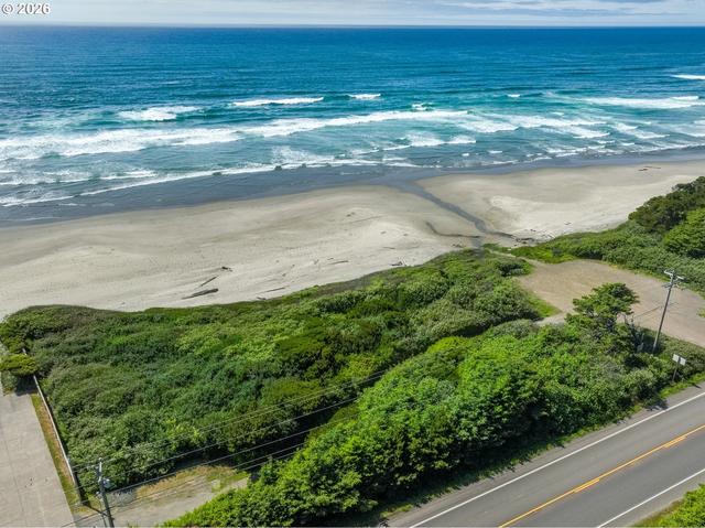 Hwy 101, Seal Rock, OR 97376
