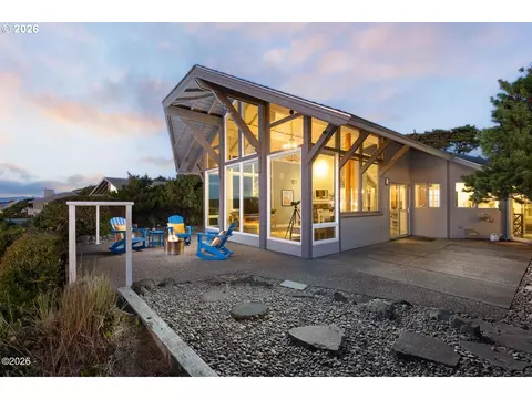 143 Salishan Dr, Gleneden Beach, OR 97388