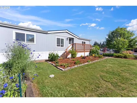 8385 SE Poppy St, Milwaukie, OR 97267